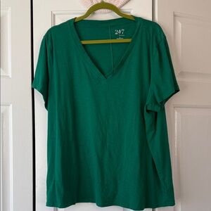 247 Women's Green V-Neck Short Sleeve Top